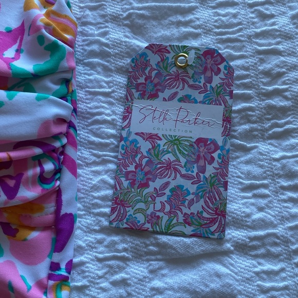 Stella Parker Collection one piece swim suit with removable/adjustable strap. M - Picture 7 of 15